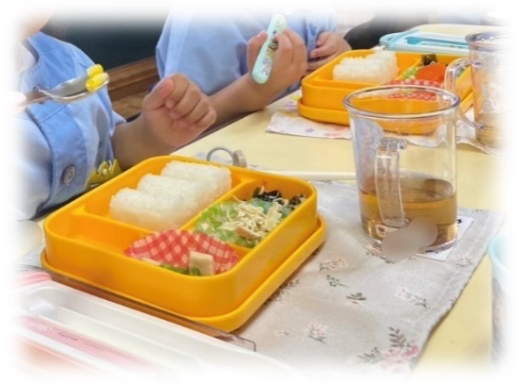 昼食の写真